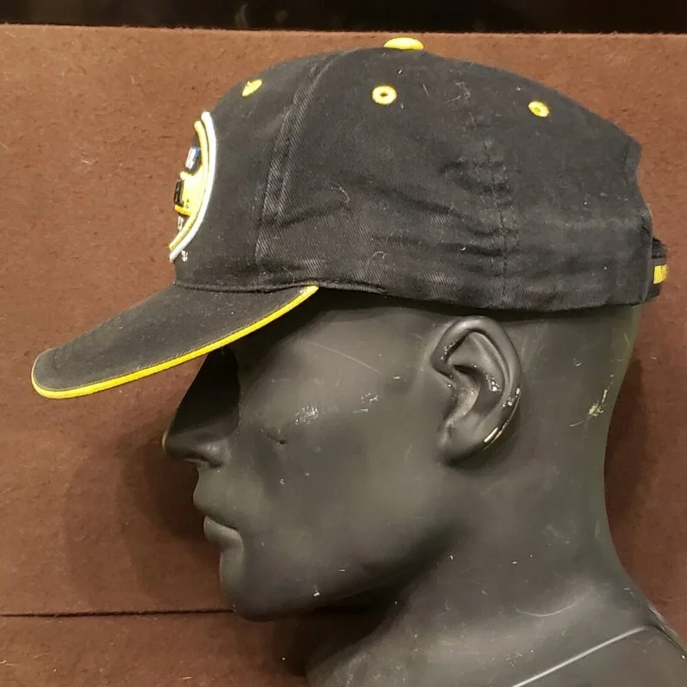 Nascar Nextel Cup Series 2004 Checkered Flag Hat Cap Adjustable One‎ Size Black